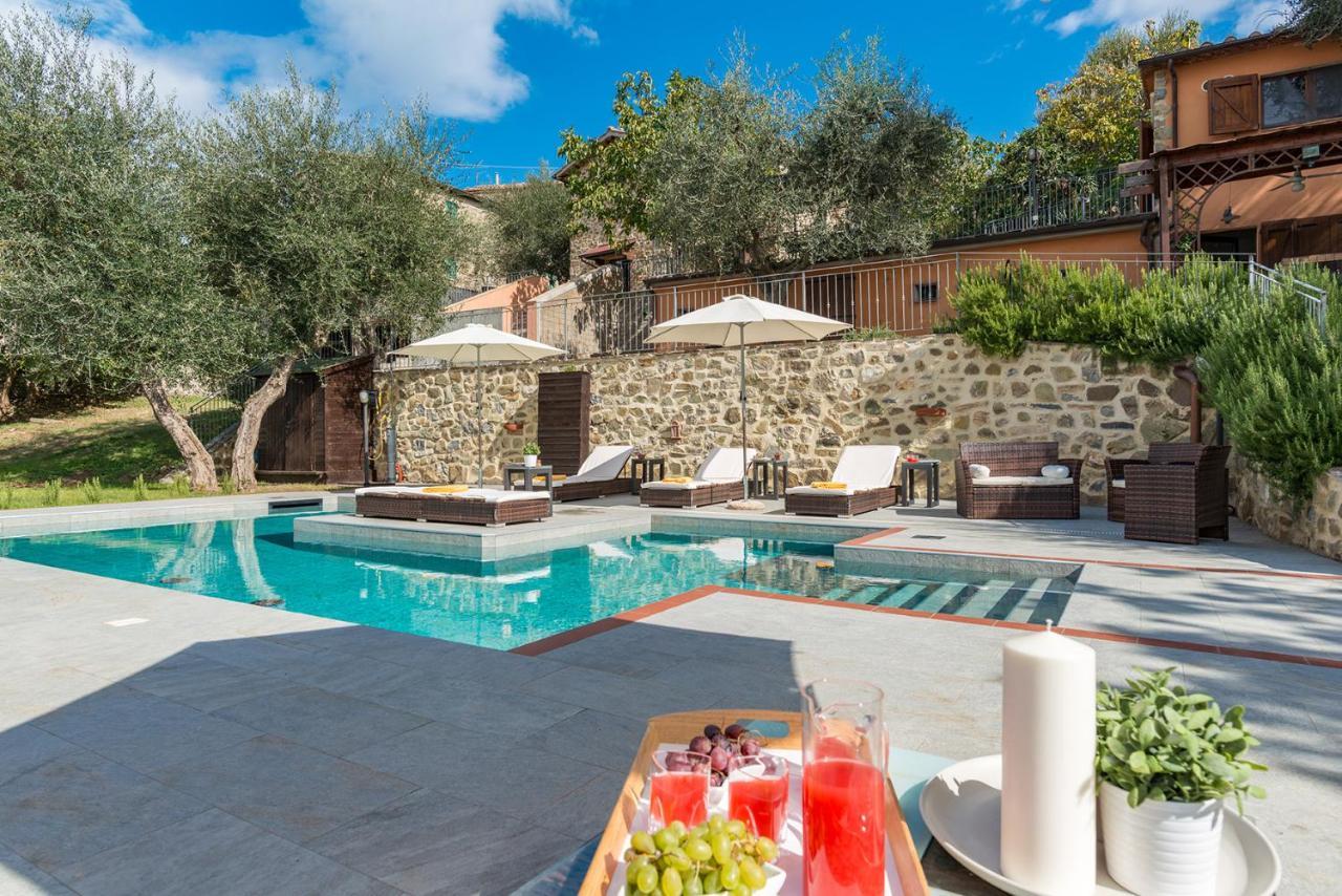 Casale Montegiovi 6, Emma Villas Exterior photo