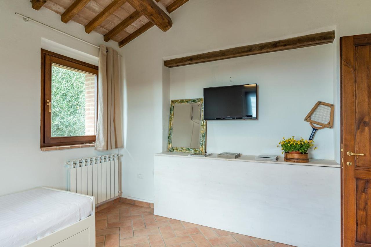Casale Montegiovi 6, Emma Villas Exterior photo