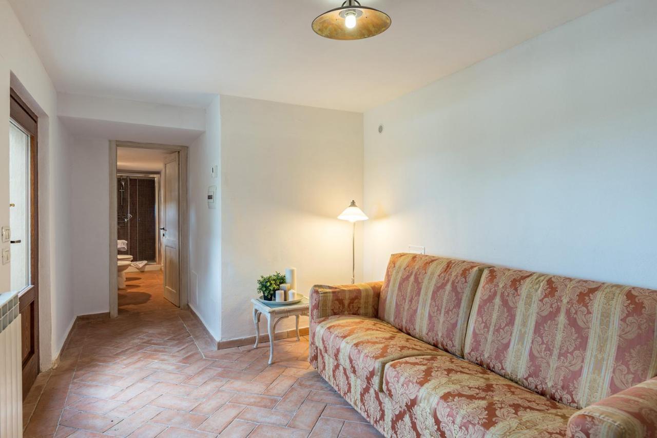 Casale Montegiovi 6, Emma Villas Exterior photo